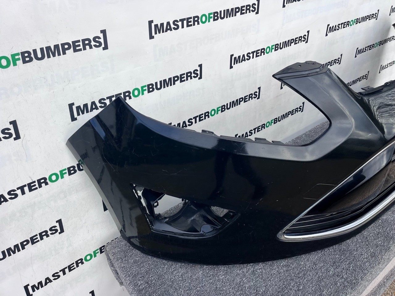 Ford C Max Zetec Titanium 2010-2015 Front Bumper No Pdc Genuine [f755]