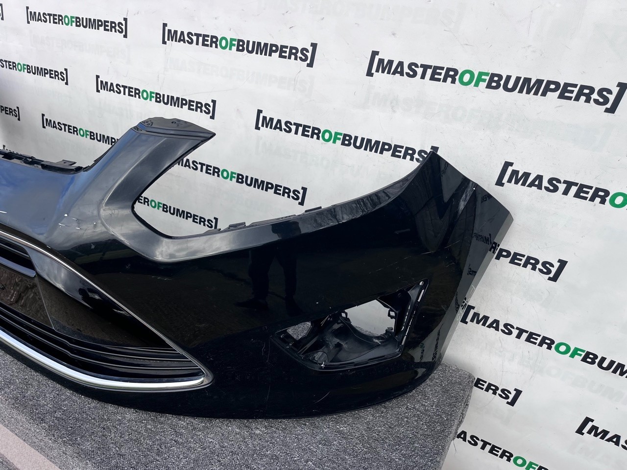 Ford C Max Zetec Titanium 2010-2015 Front Bumper No Pdc Genuine [f755]
