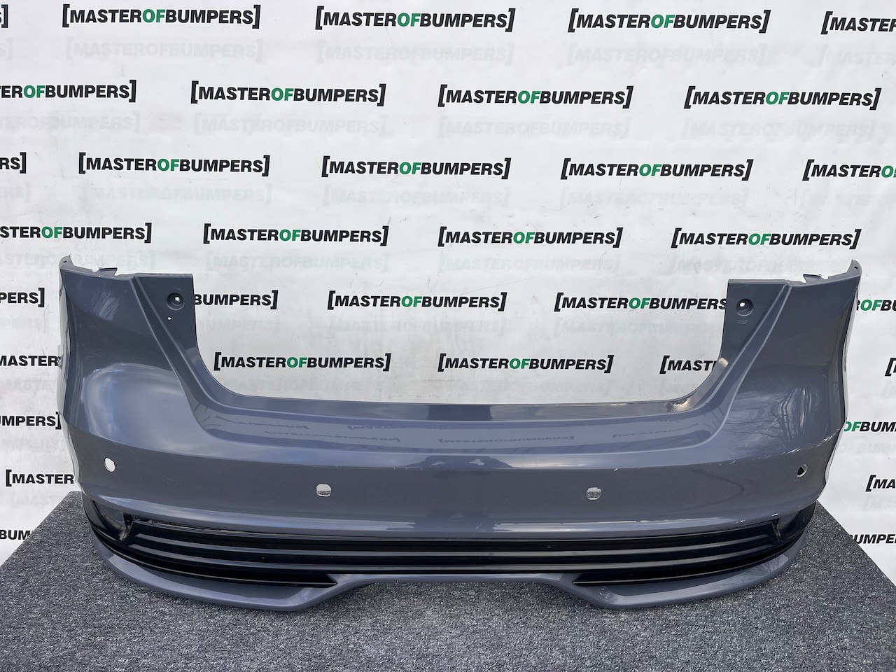 Ford Focus St Mk3 Hatchback 2014-2018 Rear Bumper 4 Pdc Genuine [f784]