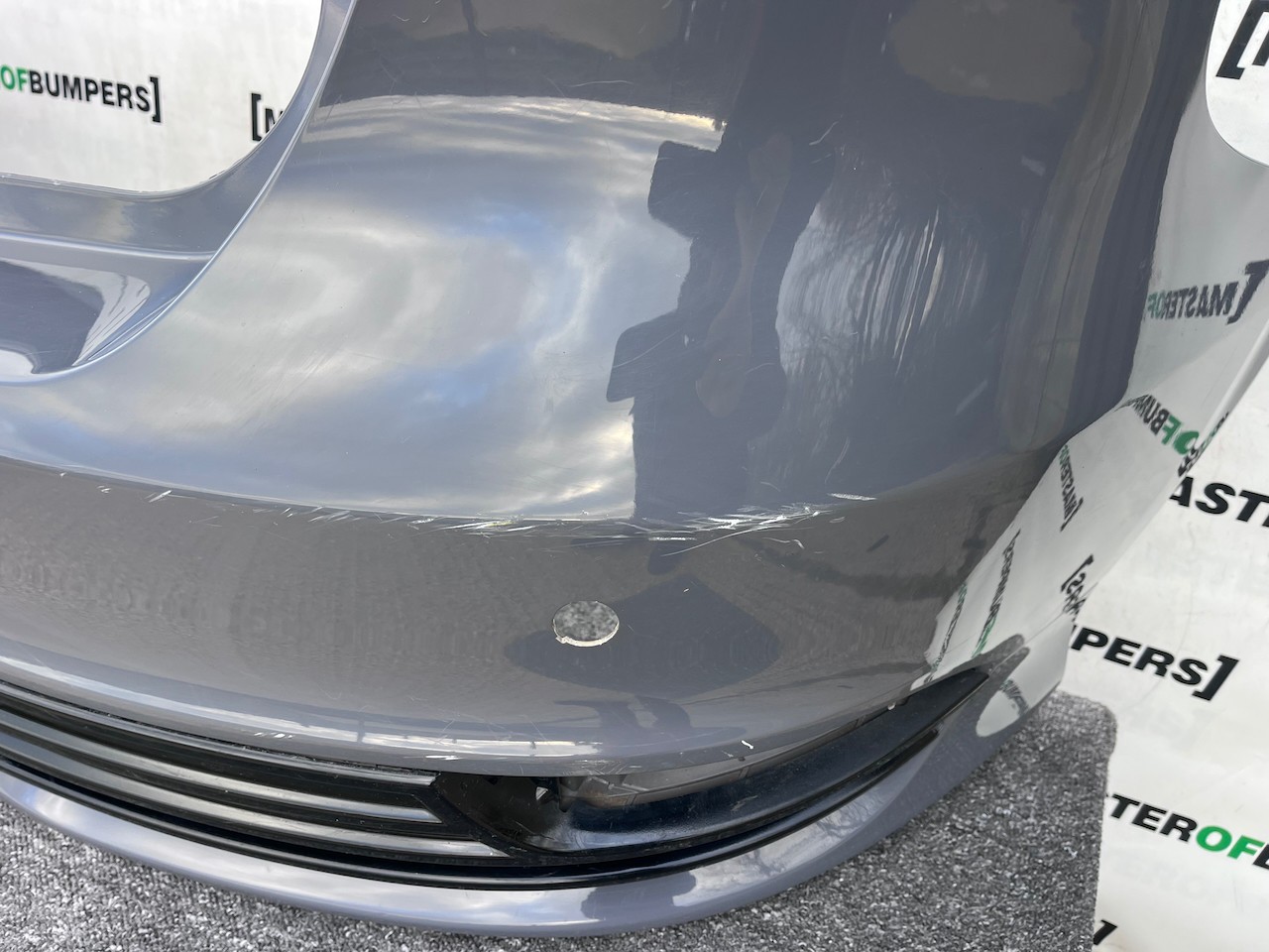 Ford Focus St Mk3 Hatchback 2014-2018 Rear Bumper 4 Pdc Genuine [f784]