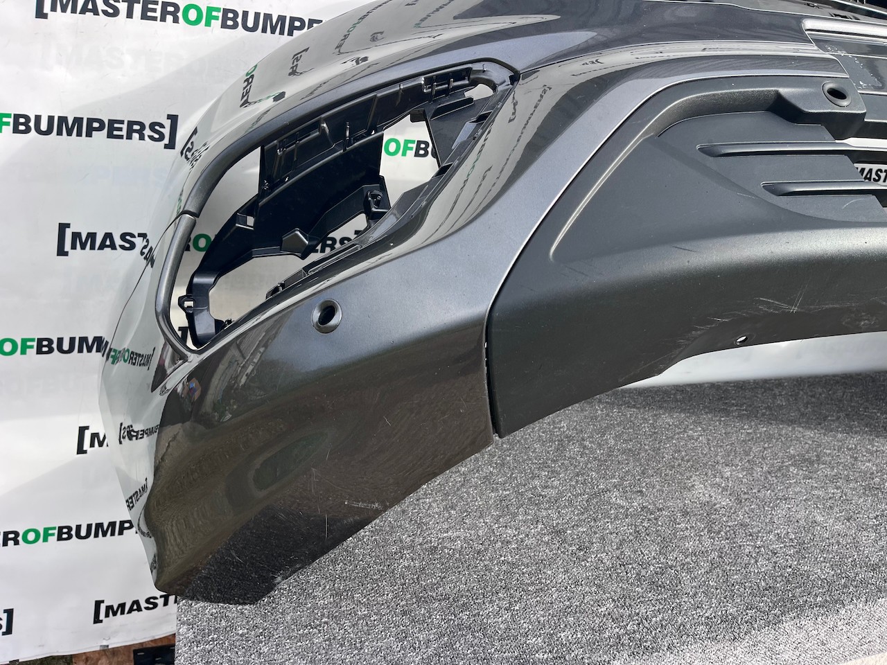 Ford Transit Custom Limited 2018-2023 Front Bumper 4 Pdc Genuine [f792]