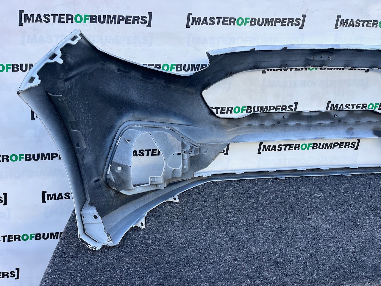 Ford Fiesta St Line Mk10 Hatchback 2017-2021 Front Bumper No Pdc Genuine [f798]