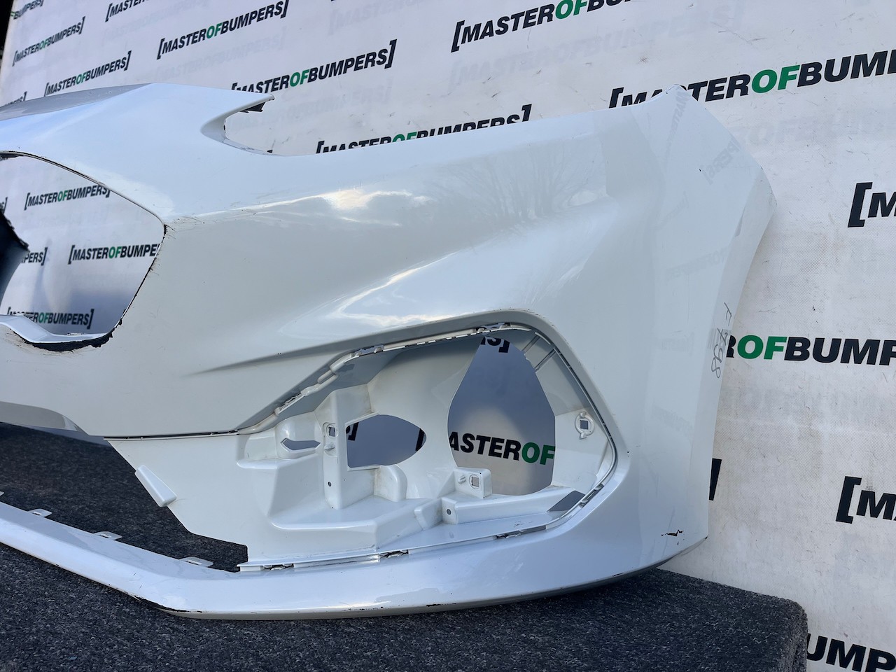 Ford Fiesta St Line Mk10 Hatchback 2017-2021 Front Bumper No Pdc Genuine [f798]