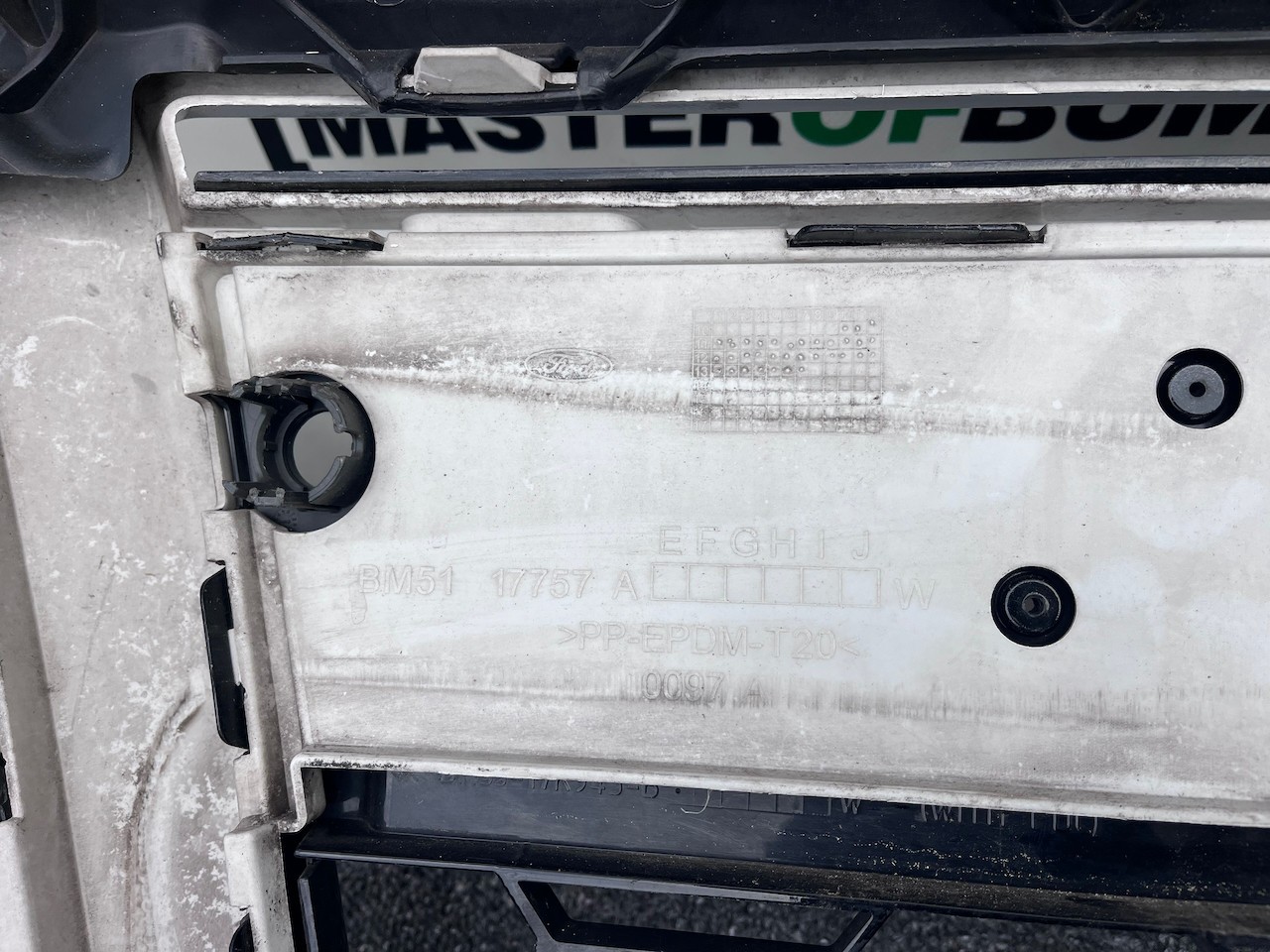 Ford Focus Zetec S Hatchback Estate 2011-2014 Front Bumper 6 Pdc Genuine [f803]