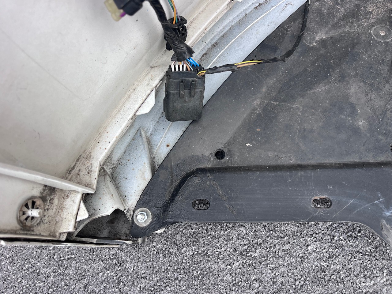 Ford Focus Zetec S Hatchback Estate 2011-2014 Front Bumper 6 Pdc Genuine [f803]