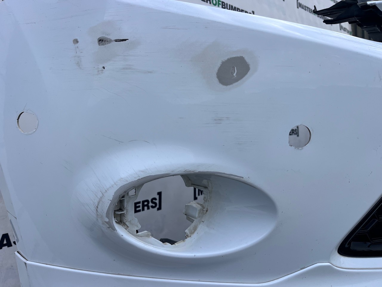 Ford Focus Zetec S Hatchback Estate 2011-2014 Front Bumper 6 Pdc Genuine [f803]