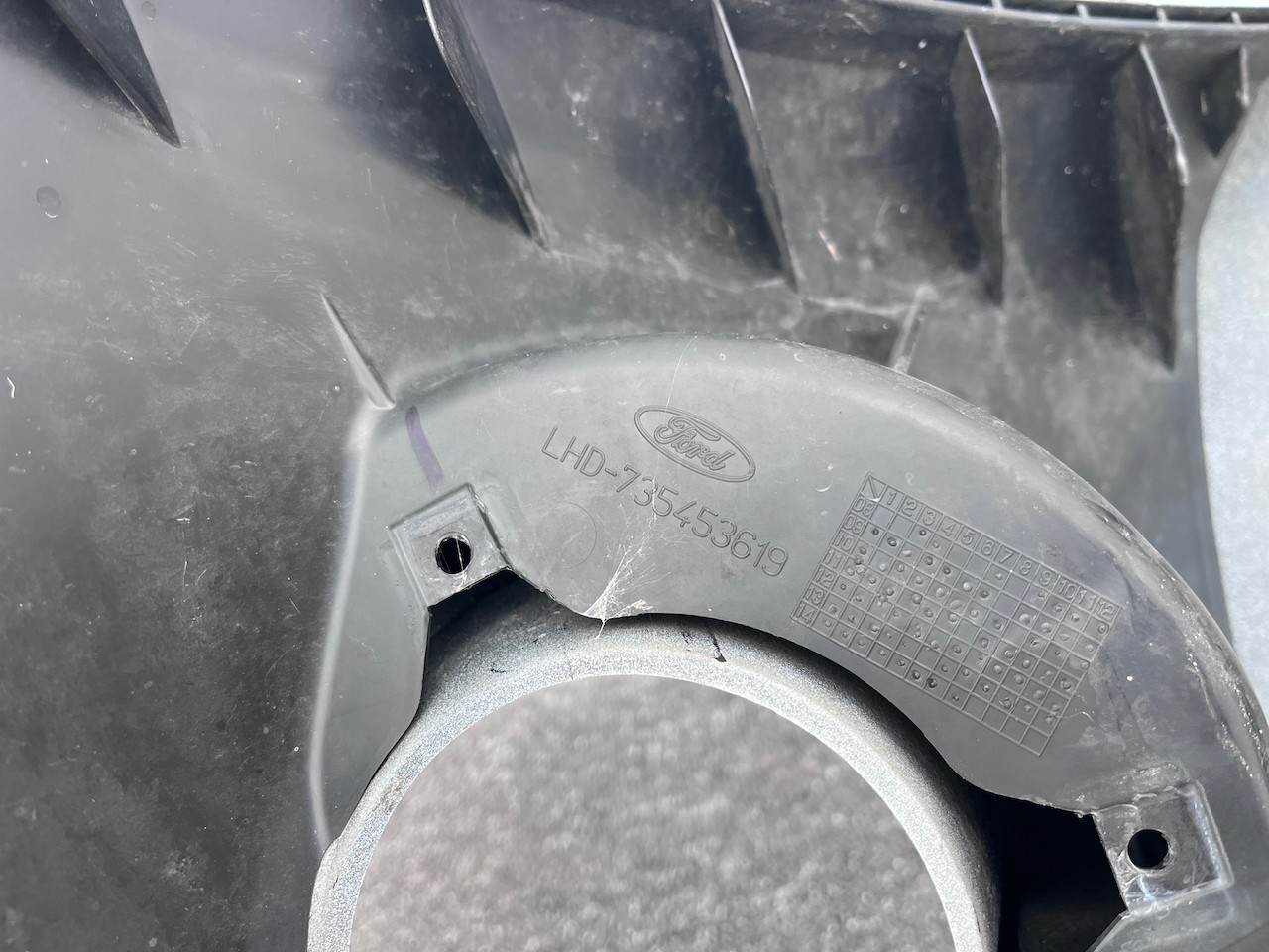 Ford Ka Hatchback Mk2 2009-2016 Front Bumper No Pdc Genuine [f804]