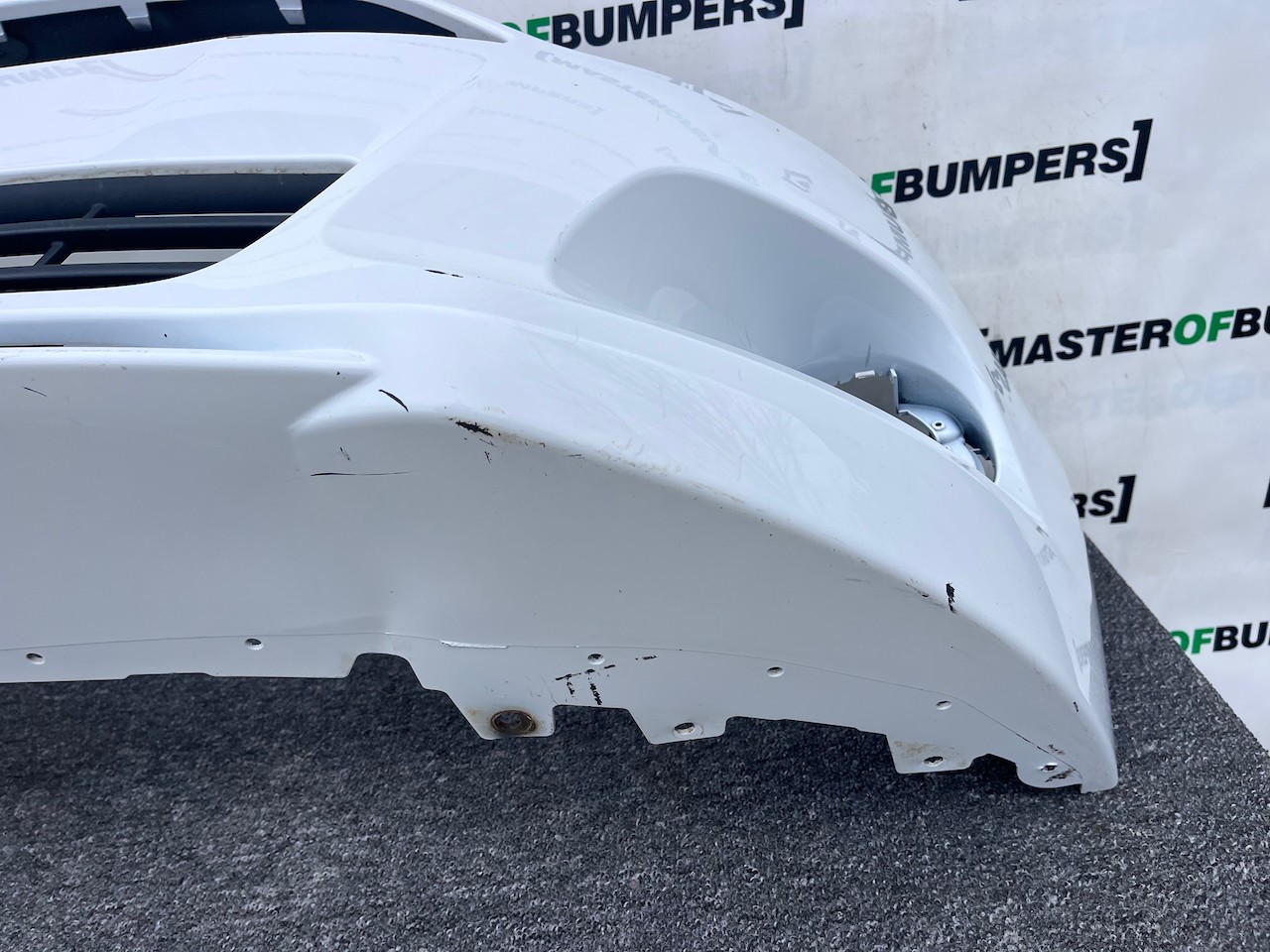 Ford Ka+ Ka Plus Zetec Mk2 Lift Hatchback  2016-2018 Front Bumper Genuine [f806]