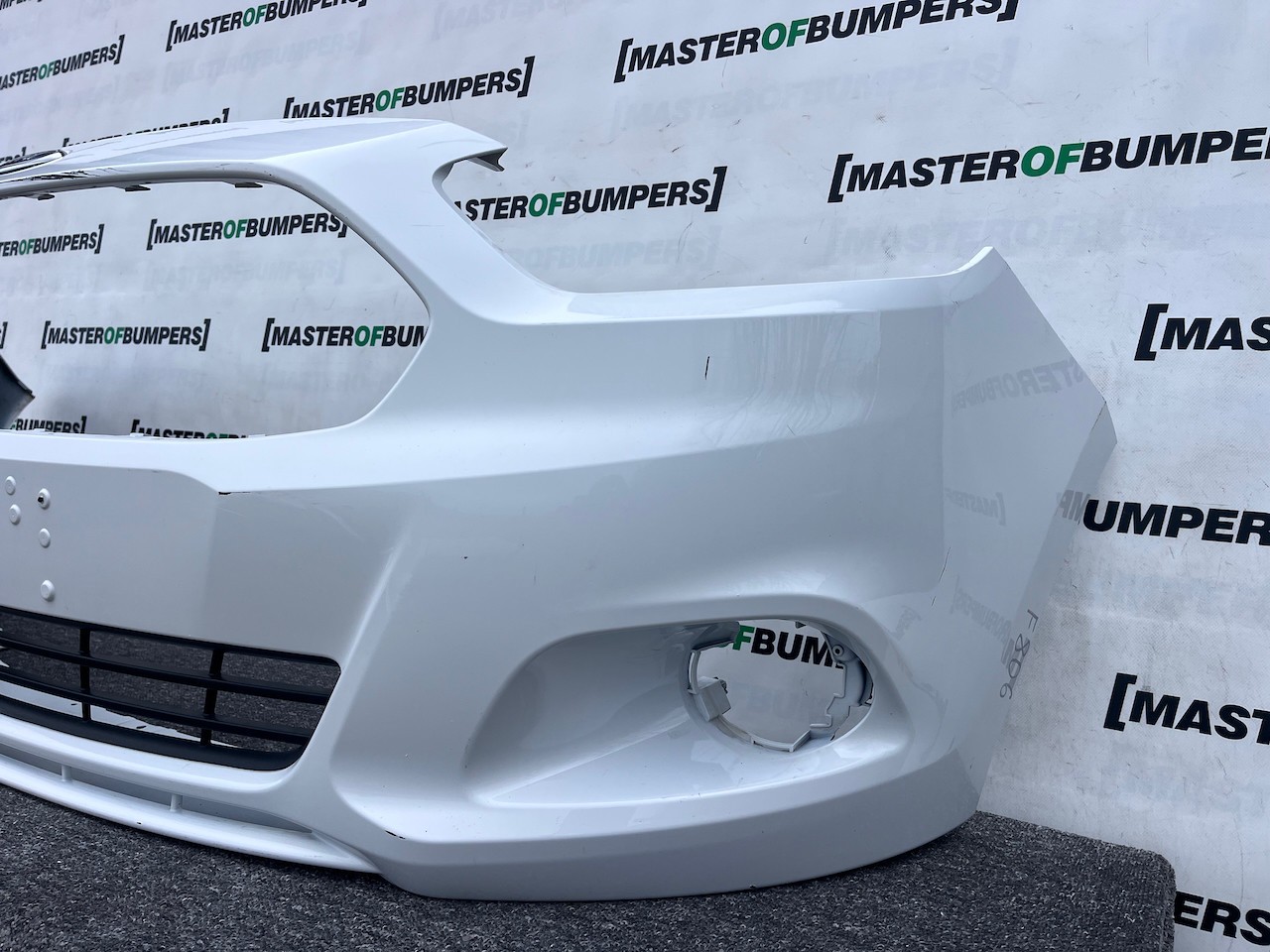 Ford Ka+ Ka Plus Zetec Mk2 Lift Hatchback  2016-2018 Front Bumper Genuine [f806]