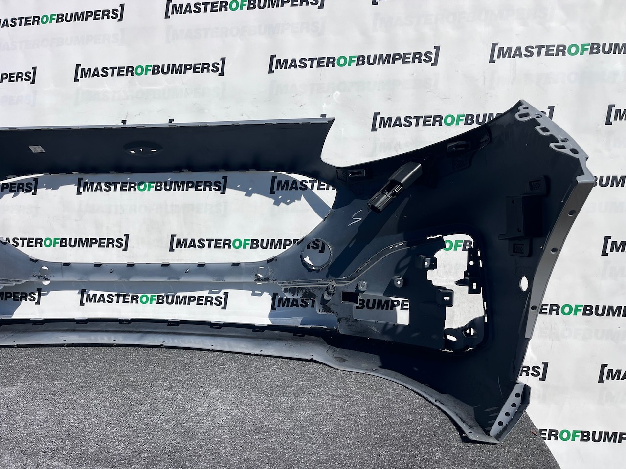 Ford Kuga St Line Titanium X 2020-2024 Front Bumper 6 Pdc Genuine [f825]