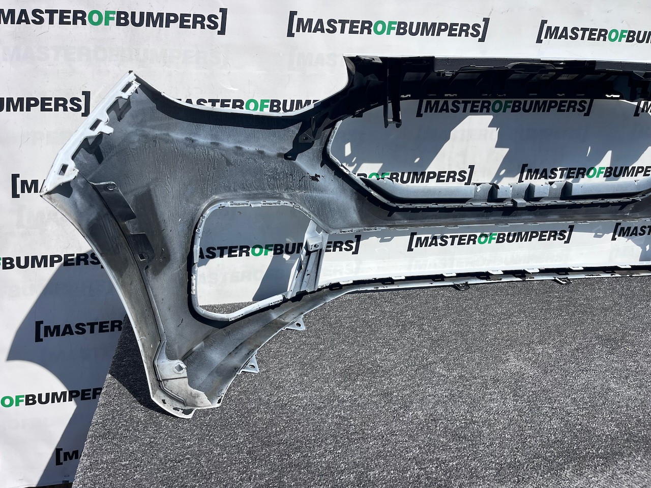 Ford Fiesta St Mk10 Lift Hatchback 2022-2024 Front Bumper No Pdc Genuine [f831]