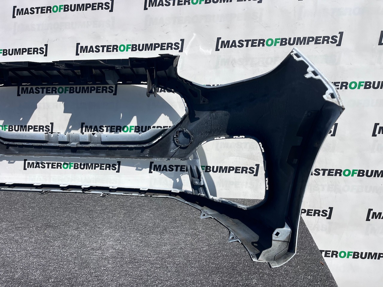Ford Fiesta St Mk10 Lift Hatchback 2022-2024 Front Bumper No Pdc Genuine [f831]