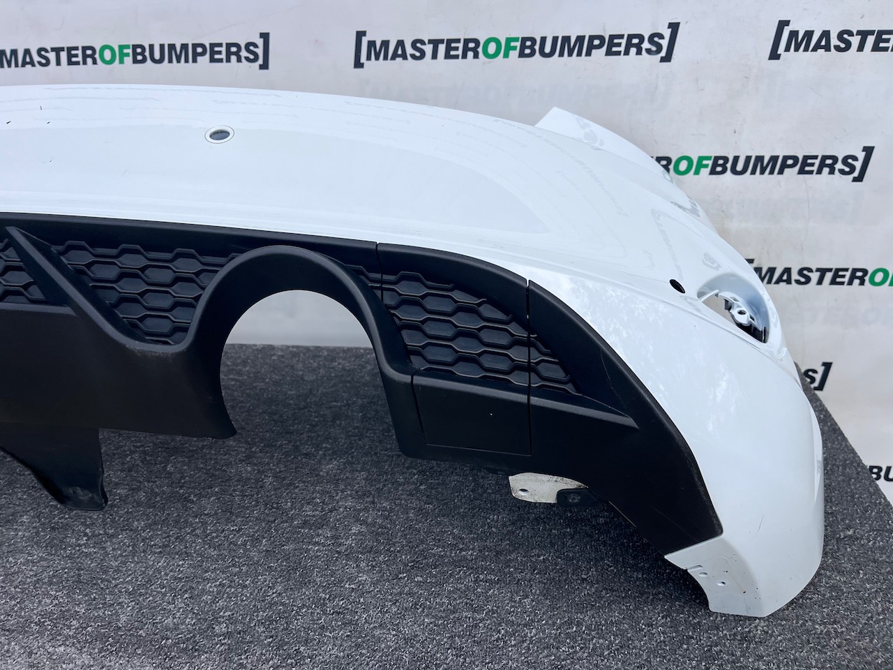 Ford Fiesta St Line Mk8 Hatchback 2017-2022 Rear Bumper 4 Pdc Genuine [f834]