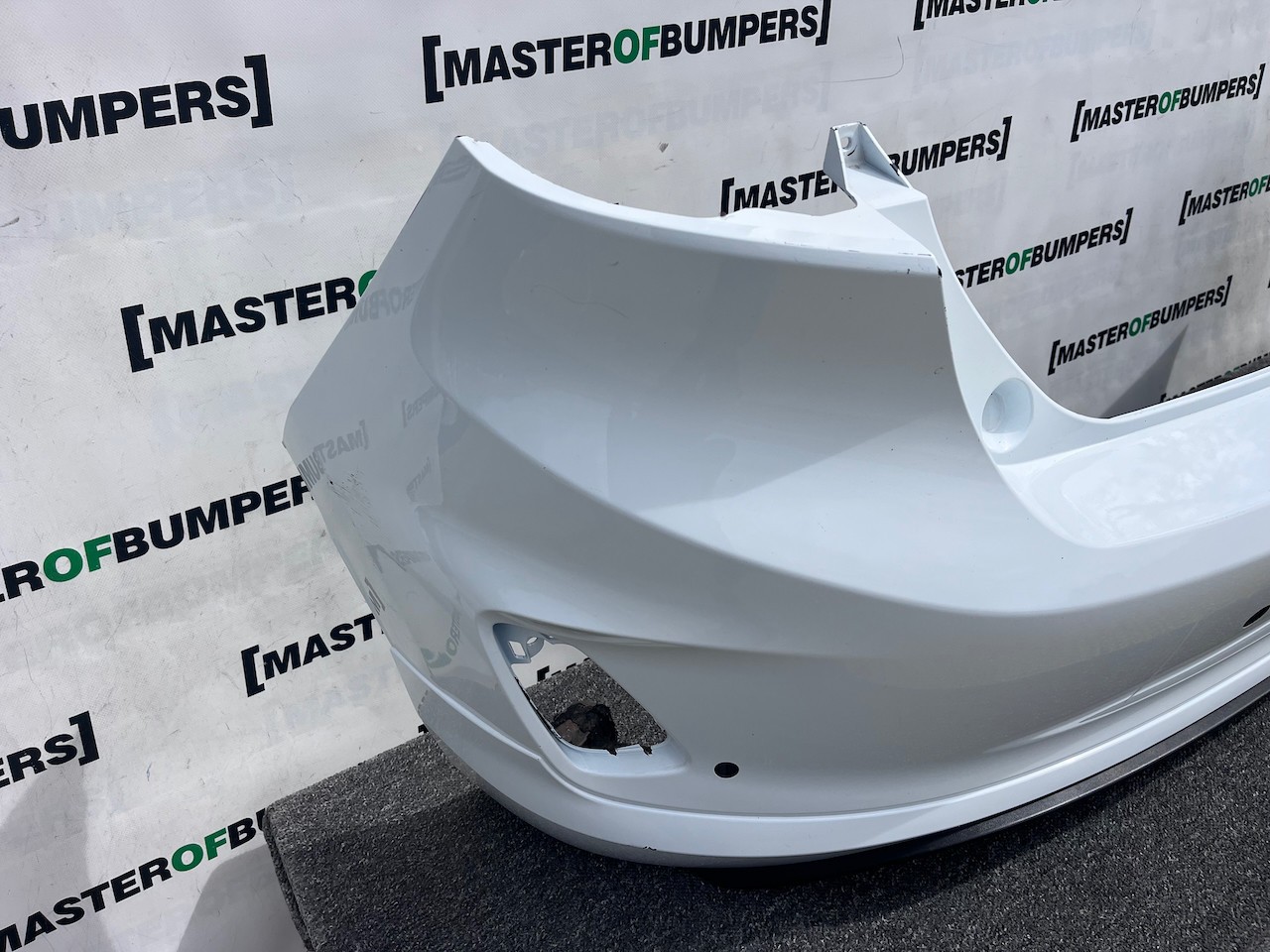 Ford Fiesta St Line Mk8 Hatchback 2017-2022 Rear Bumper 4 Pdc Genuine [f834]