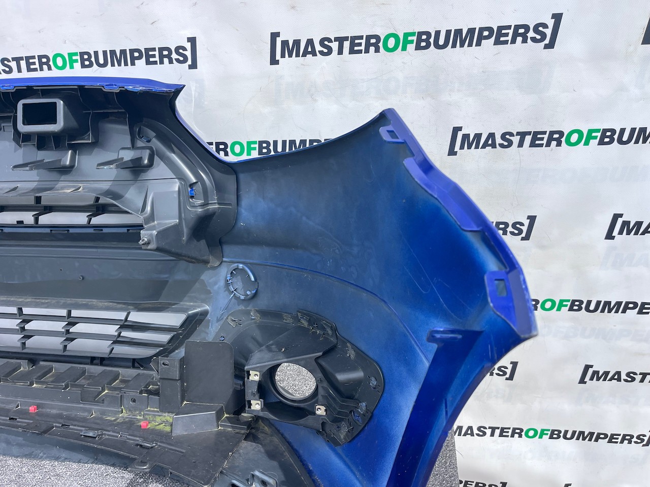 Ford Transit Courier Van 2013-2016 Front Bumper No Pdc Genuine [f852]