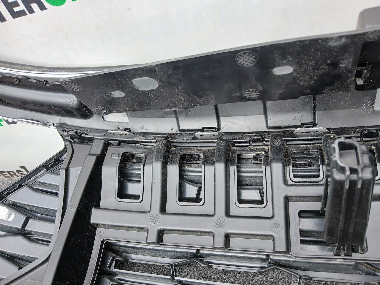 Ford Transit Connect Active Van 2025-2027 Front Bumper 6 Pdc Genuine [f858]
