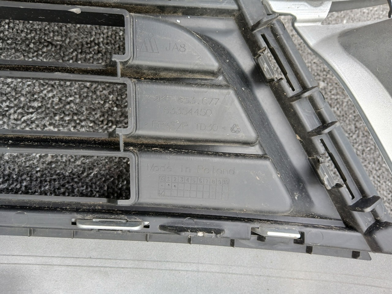 Ford Transit Connect Active Van 2025-2027 Front Bumper 6 Pdc Genuine [f858]