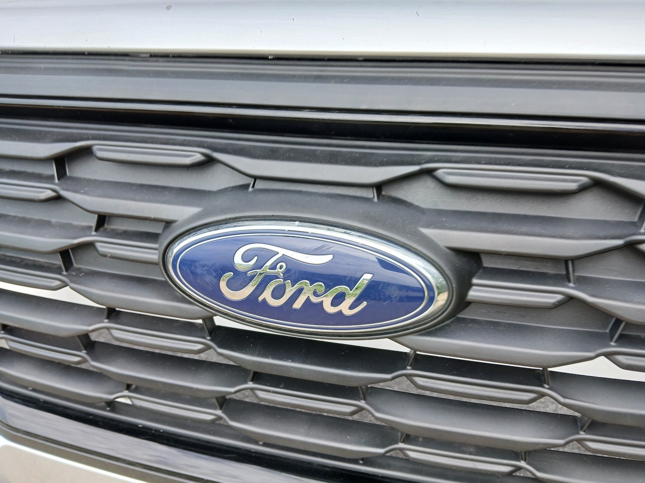 Ford Transit Connect Active Van 2025-2027 Front Bumper 6 Pdc Genuine [f858]