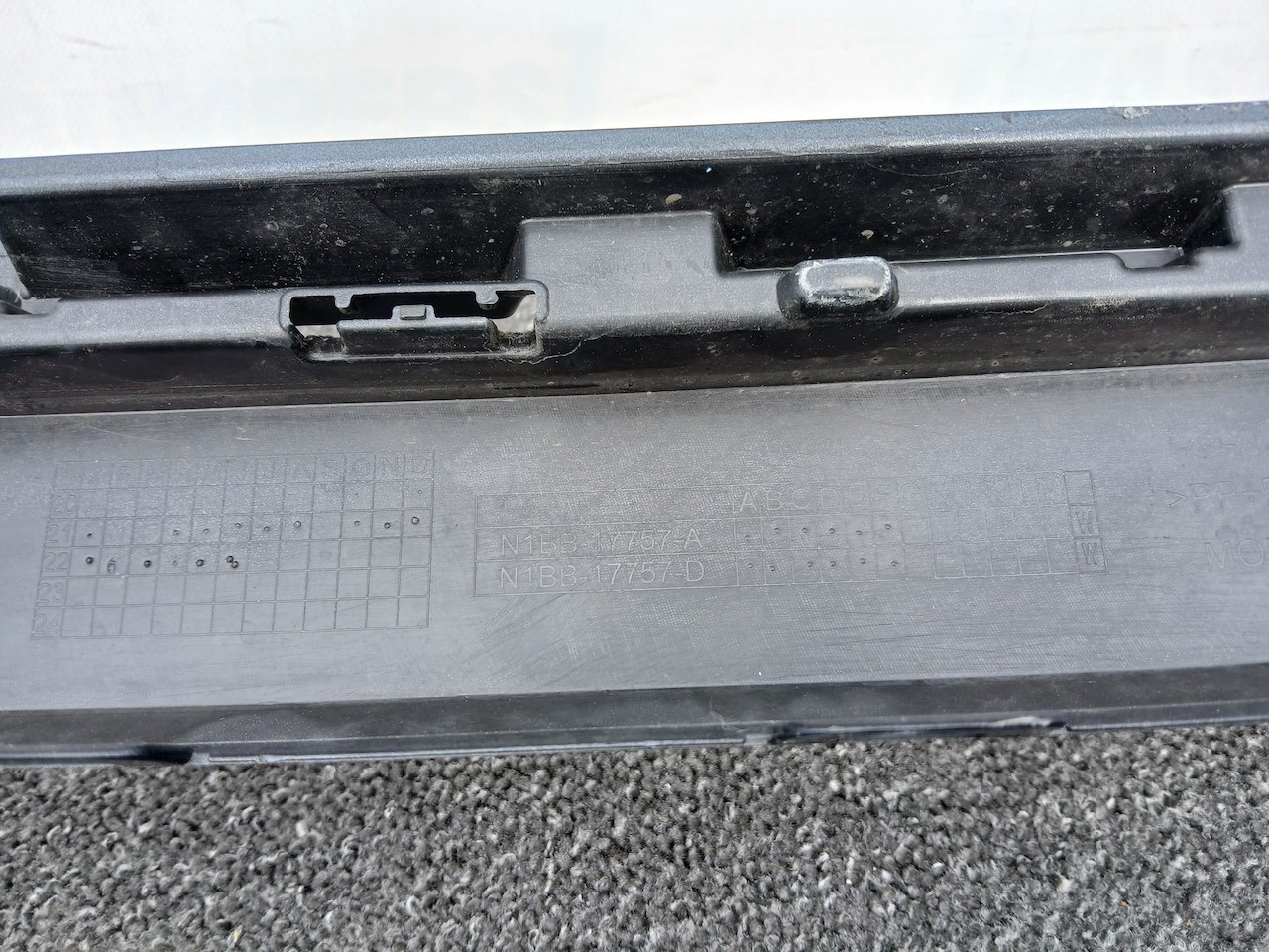 Ford Fiesta Se Mk10 Lift Hatchback 2022-2024 Front Bumper 6 Pdc Genuine [f862]