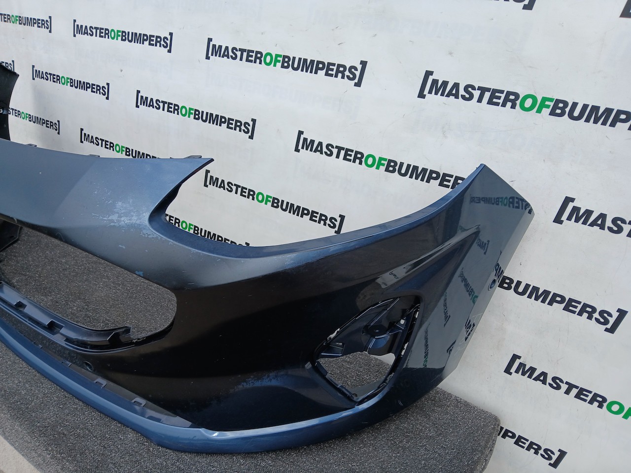Ford Fiesta Se Mk10 Lift Hatchback 2022-2024 Front Bumper 6 Pdc Genuine [f862]