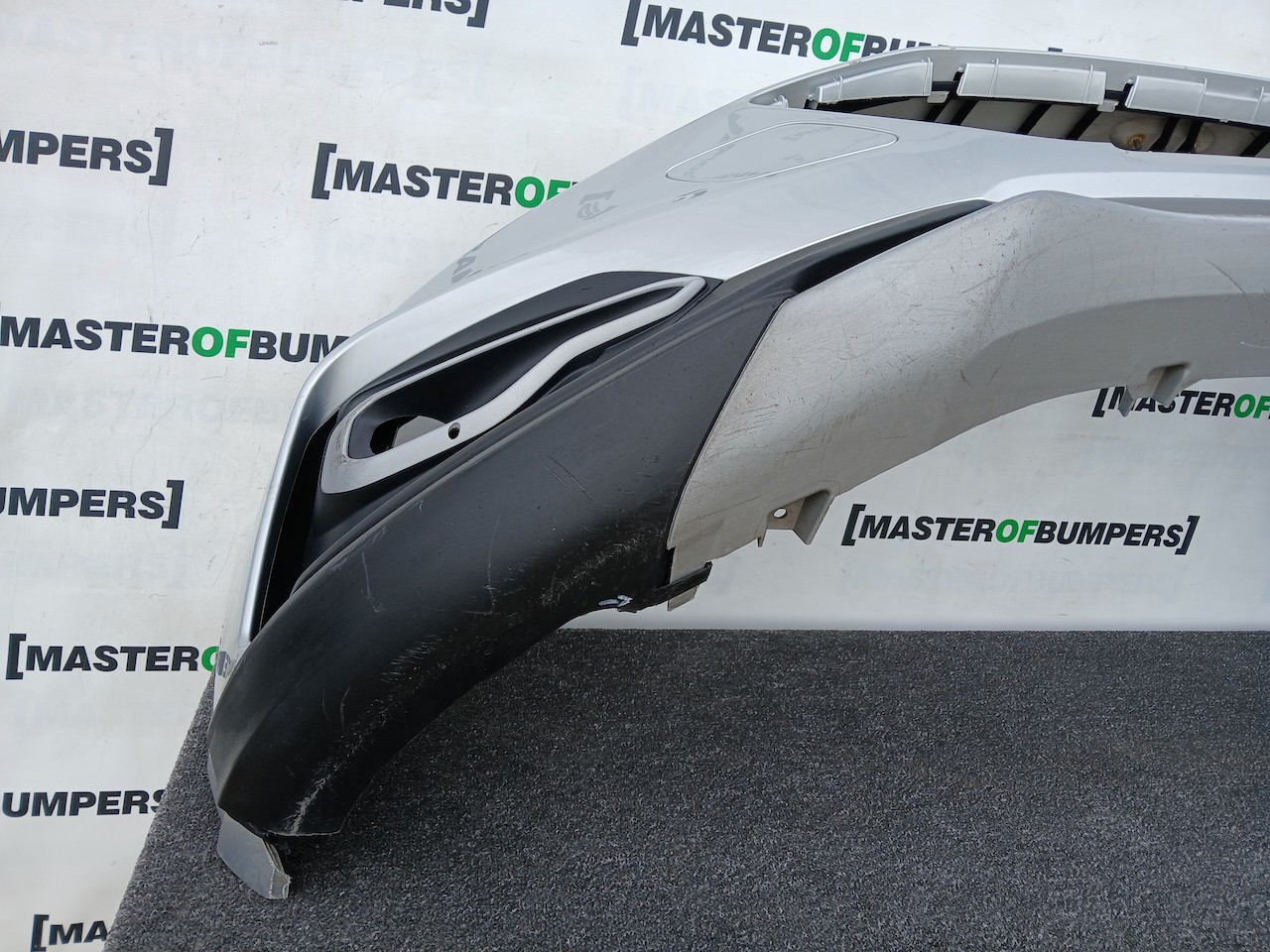 Ford Focus Active Hatchback Estate 2019-2021 Front Bumper 4 Pdc Genuine [f863]