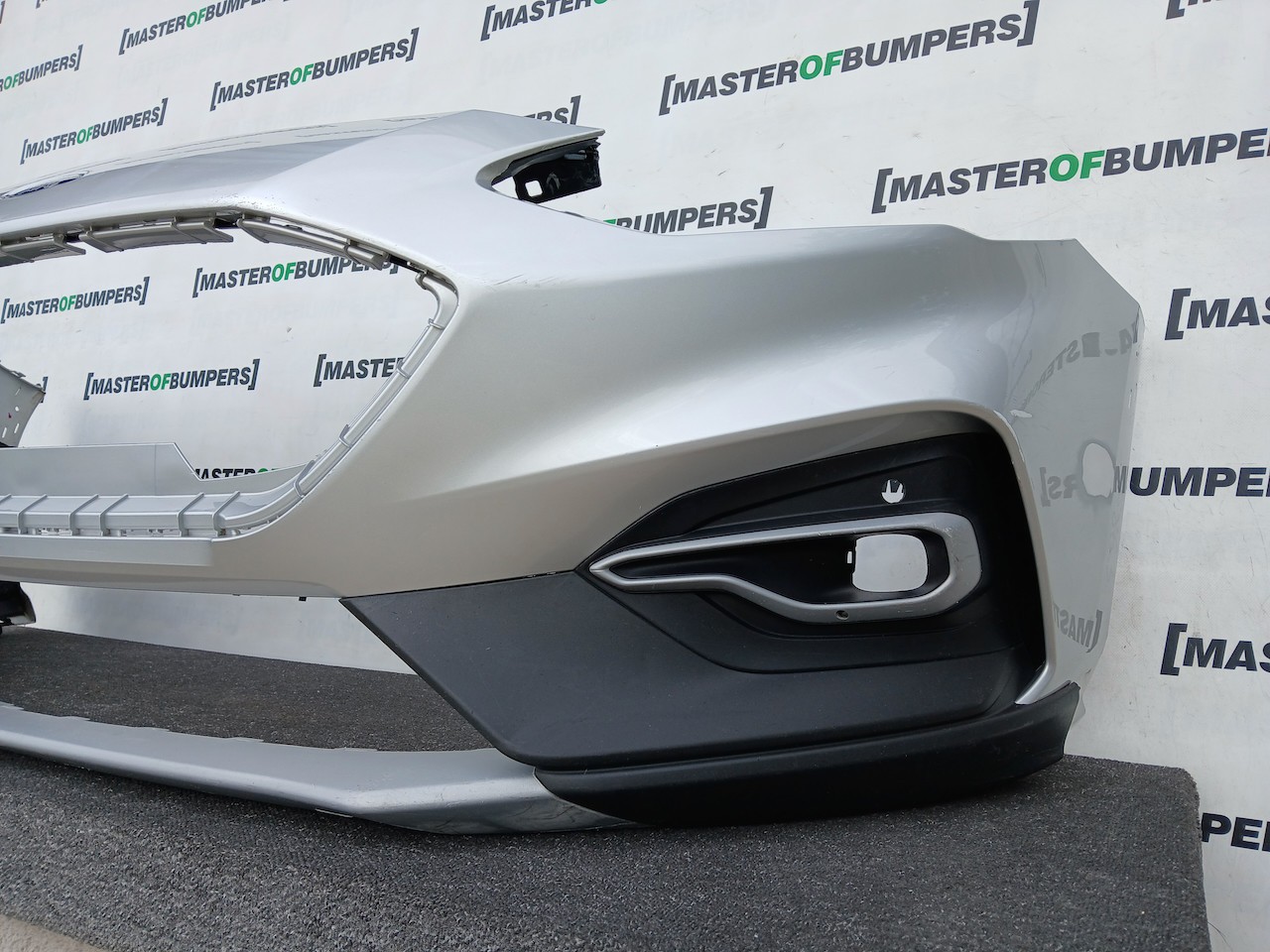 Ford Focus Active Hatchback Estate 2019-2021 Front Bumper 4 Pdc Genuine [f863]