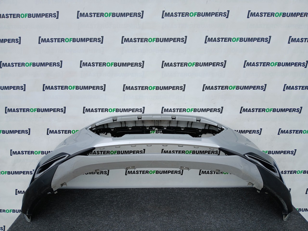 Ford Focus Active Hatchback Estate 2019-2021 Front Bumper 4 Pdc Genuine [f863]