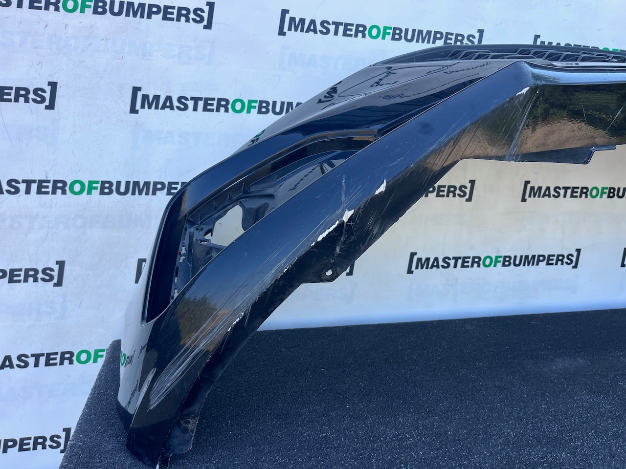 Ford Focus St Line Hatchback Estate 2018-2022 Front Bumper No Pdc Genuine [f876]