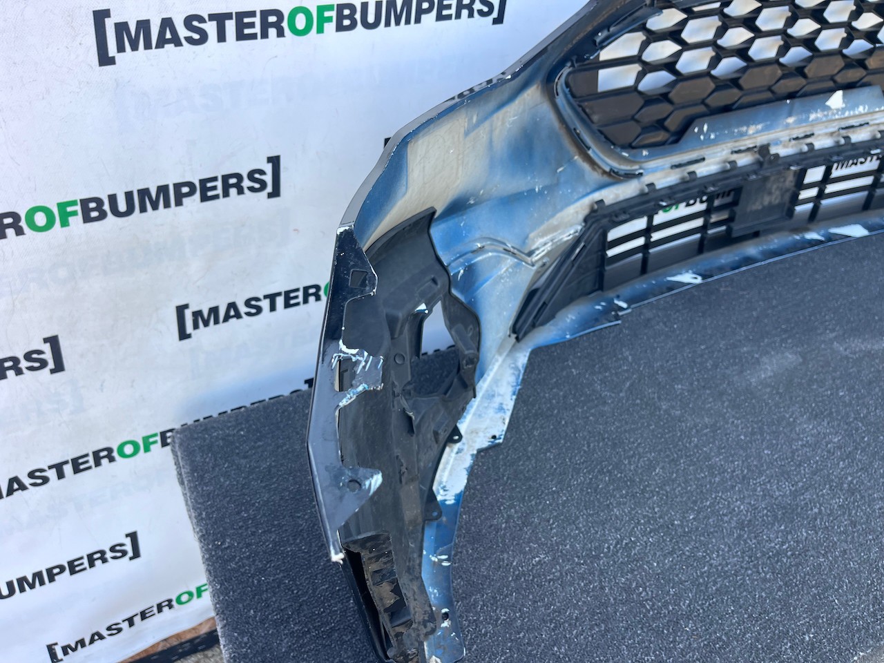 Ford Focus St Line Hatchback Estate 2018-2022 Front Bumper No Pdc Genuine [f876]