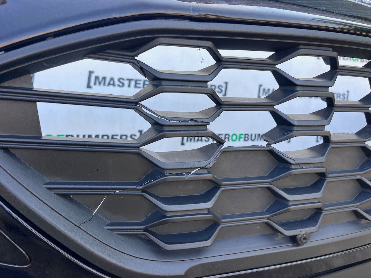 Ford Focus St Line Hatchback Estate 2018-2022 Front Bumper No Pdc Genuine [f876]