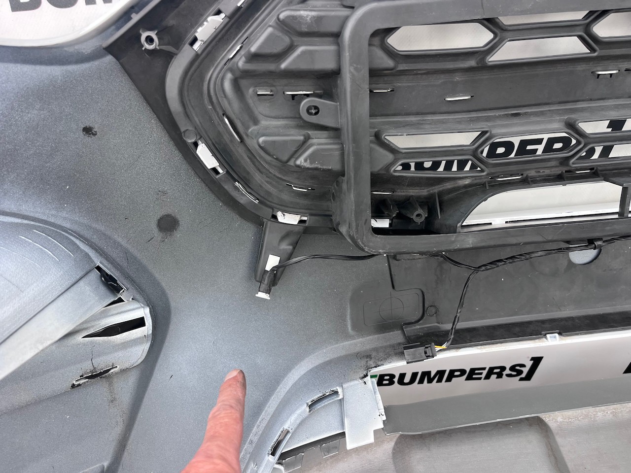 Ford Ecosport Titanium Hatchback 2018-2023 Front Bumper Pdc Genuine [f897]