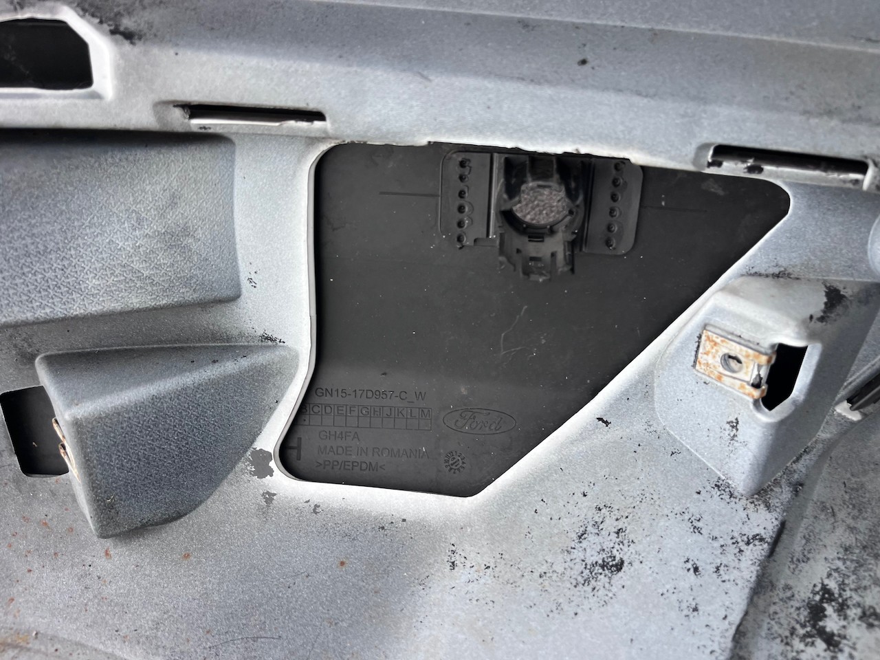 Ford Ecosport Titanium Hatchback 2018-2023 Front Bumper Pdc Genuine [f897]
