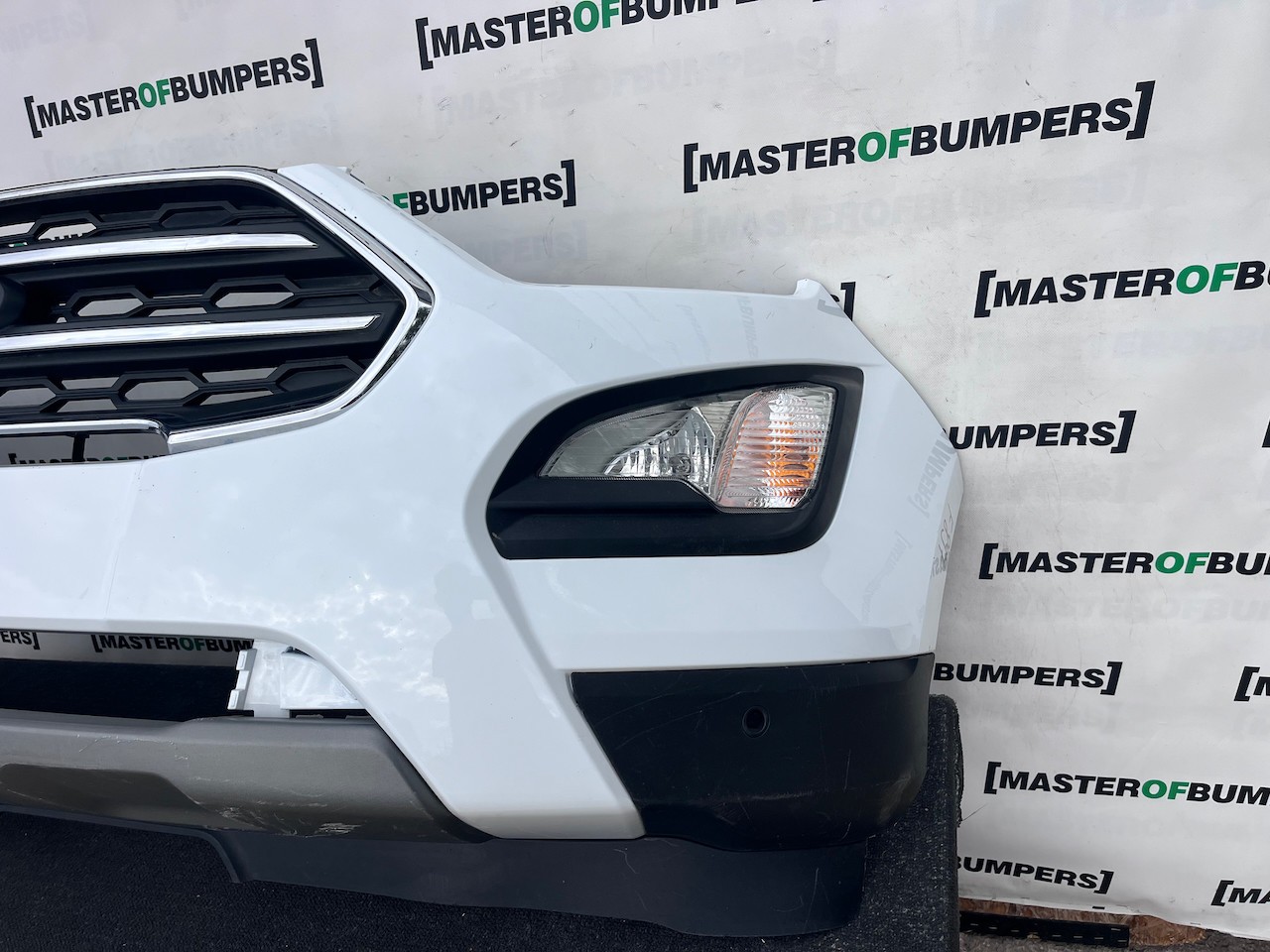 Ford Ecosport Titanium Hatchback 2018-2023 Front Bumper Pdc Genuine [f897]