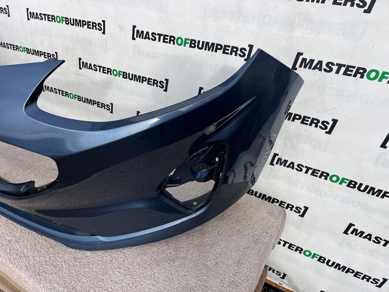 Ford Fiesta Se Mk10 Lift Hatchback 2022-on Front Bumper No Pdc Genuine [f570]