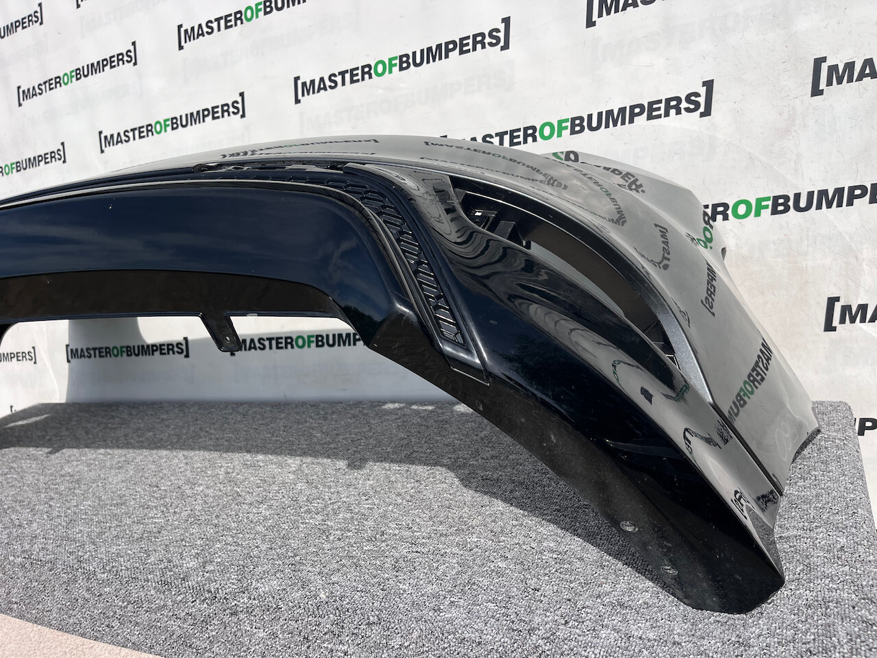 Ford Focus Zetec S Titanium St Line 2015-2017 Rear Bumper No Pdc Genuine [f560]