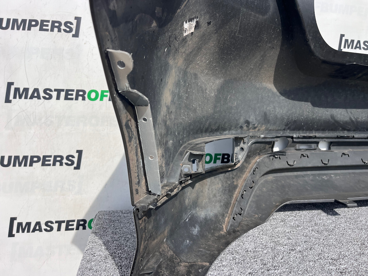 Ford Focus Zetec S Titanium St Line 2015-2017 Rear Bumper No Pdc Genuine [f560]