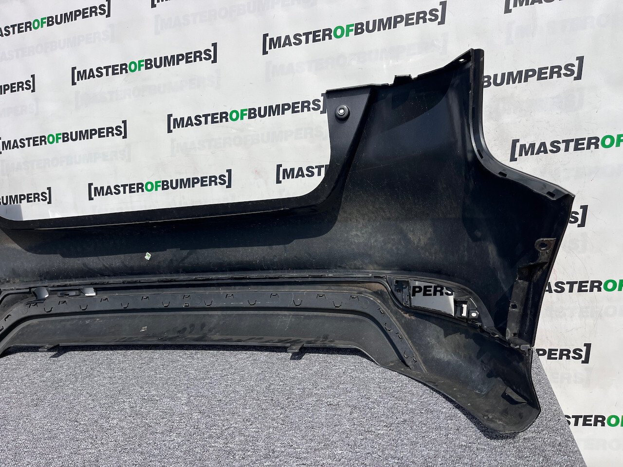 Ford Focus Zetec S Titanium St Line 2015-2017 Rear Bumper No Pdc Genuine [f560]
