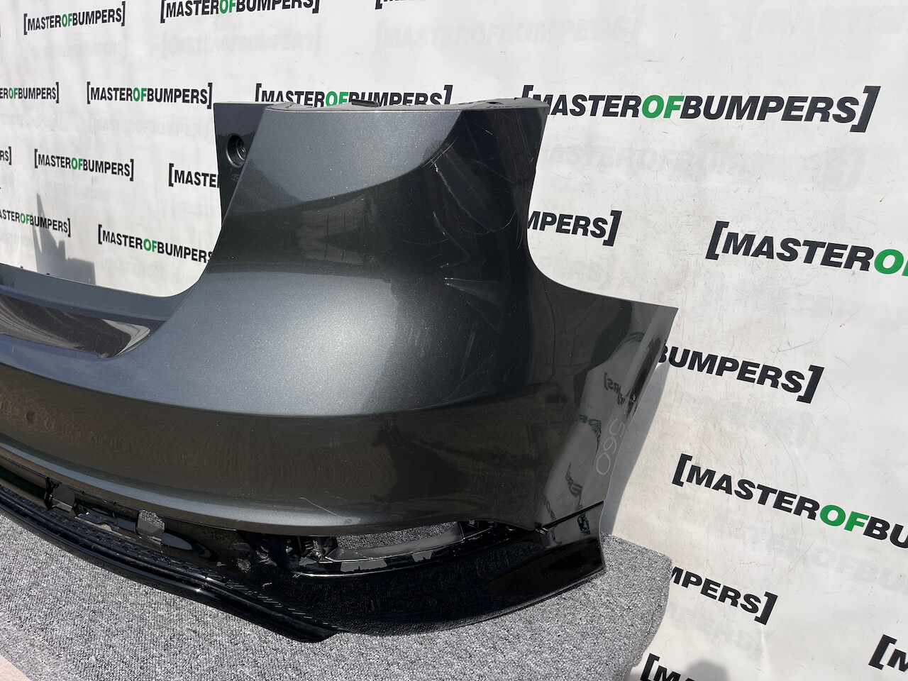 Ford Focus Zetec S Titanium St Line 2015-2017 Rear Bumper No Pdc Genuine [f560]