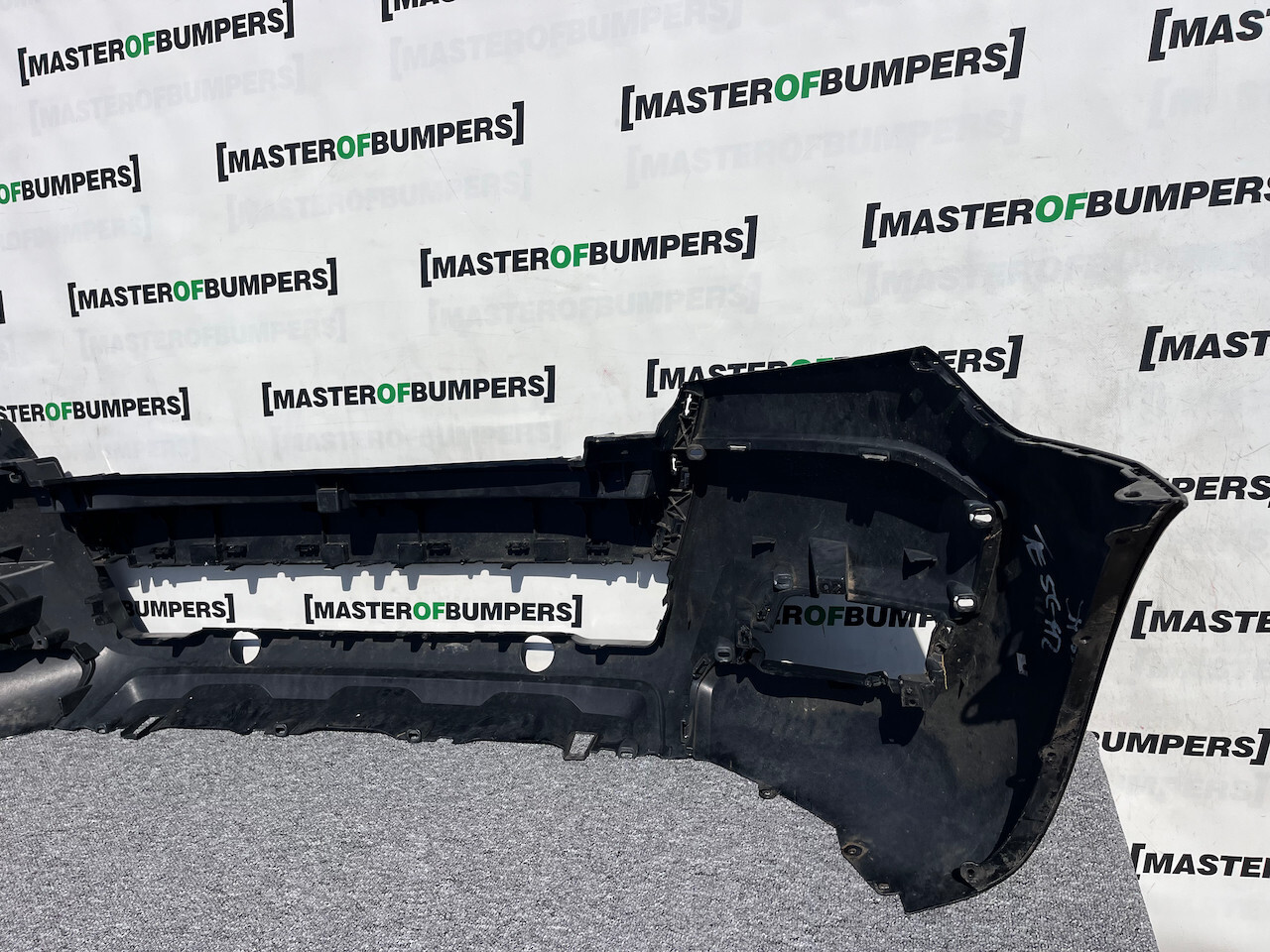Ford Ranger Wildtrack Mk5 Lift 2016-2019 Front Bumper No Pdc Genuine [f676]