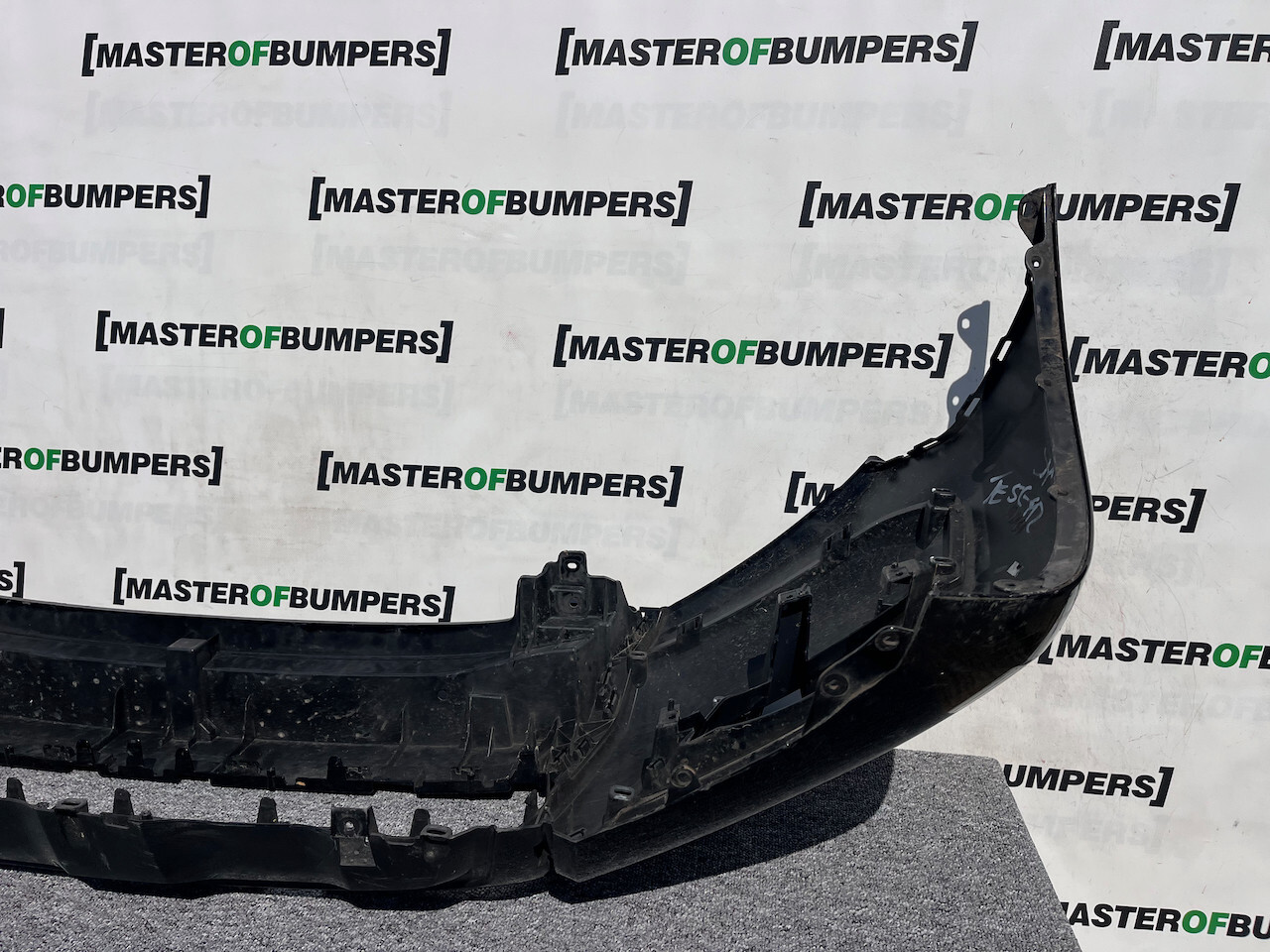 Ford Ranger Wildtrack Mk5 Lift 2016-2019 Front Bumper No Pdc Genuine [f676]