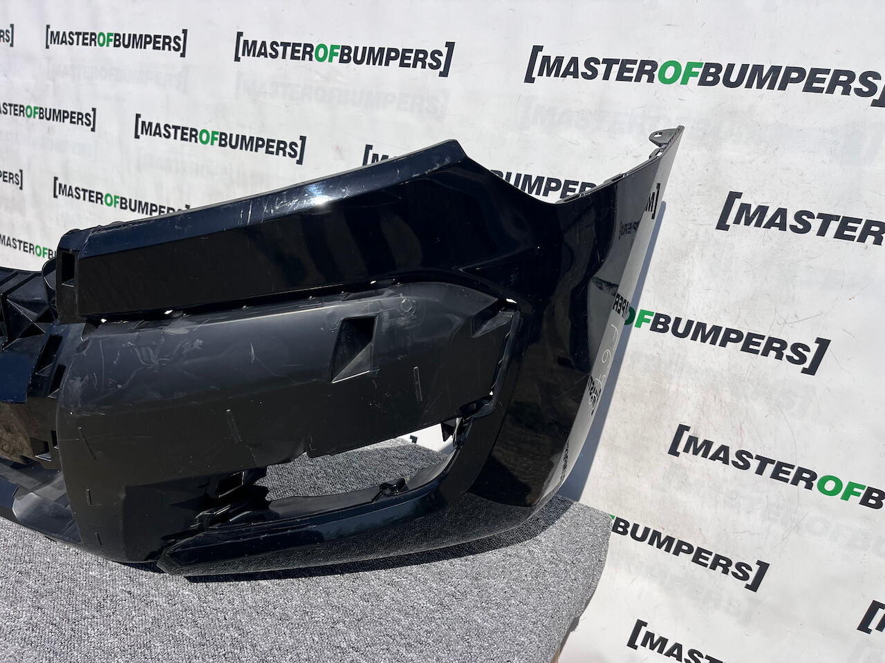 Ford Ranger Wildtrack Mk5 Lift 2016-2019 Front Bumper No Pdc Genuine [f676]