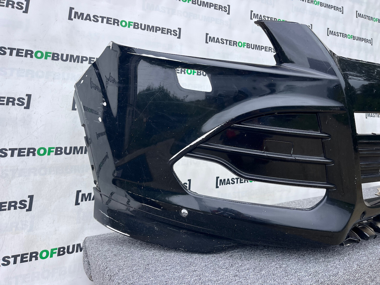 Ford Kuga St Line Titanium X 2013-2016 Front Bumper 4 Pdc + Jets Genuine [f679]