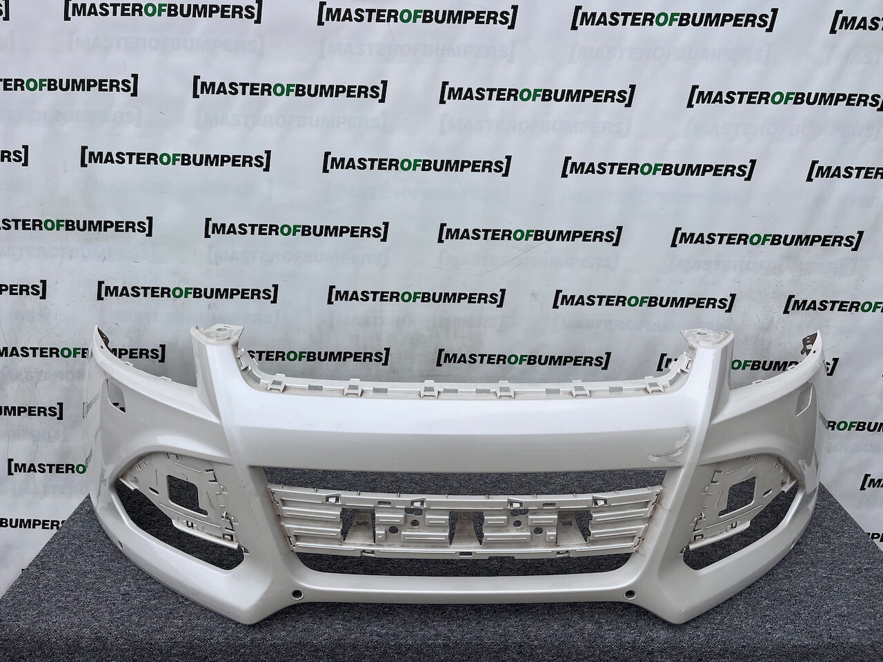 Ford Kuga St Line Titanium X 2013-2016 Front Bumper 4 Pdc + Jets Genuine [f680]