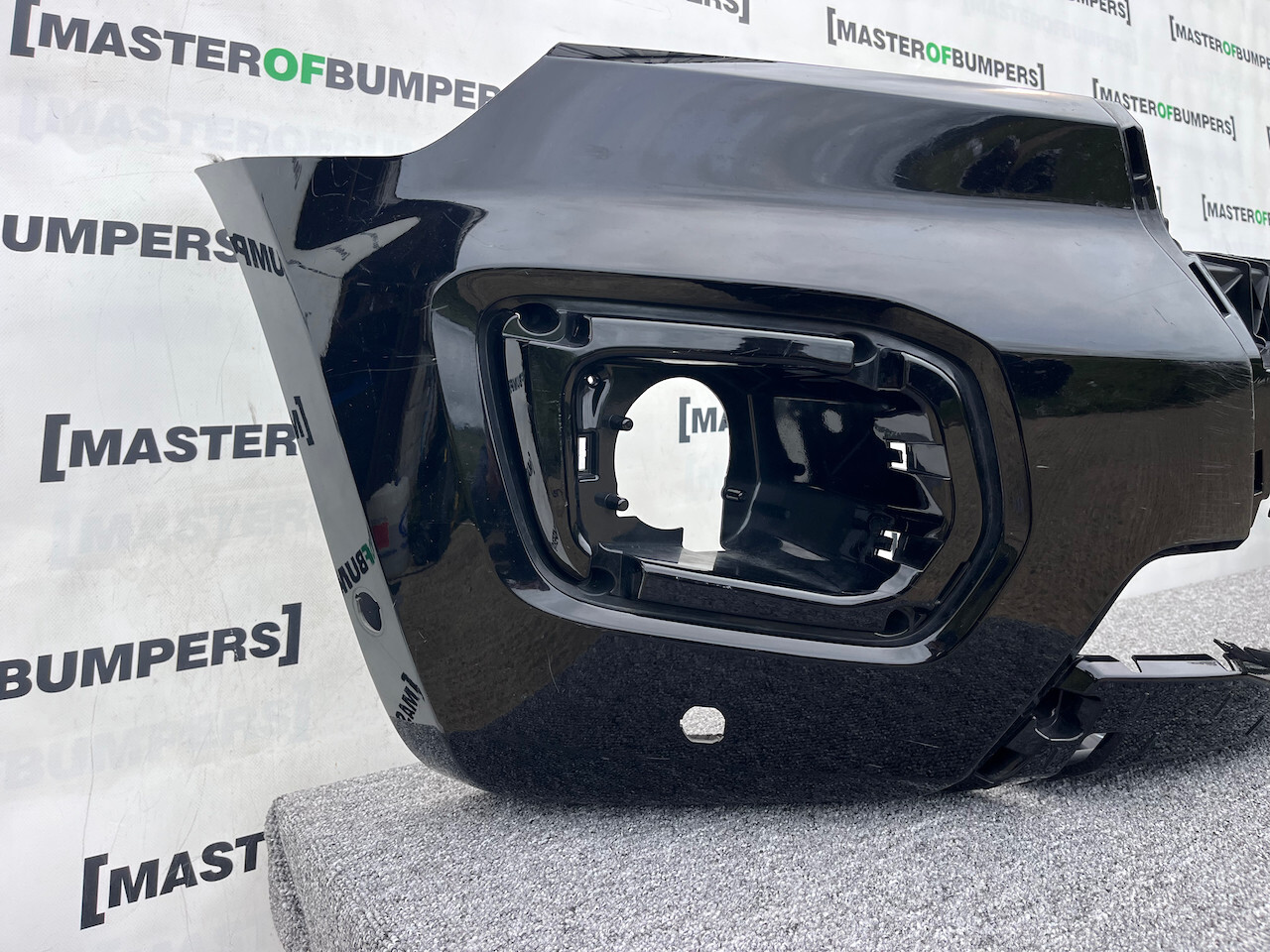 Ford Ranger Wildtrack Pick Up Mk4 2019-2023 Front Bumper 6 Pdc Genuine [f683]