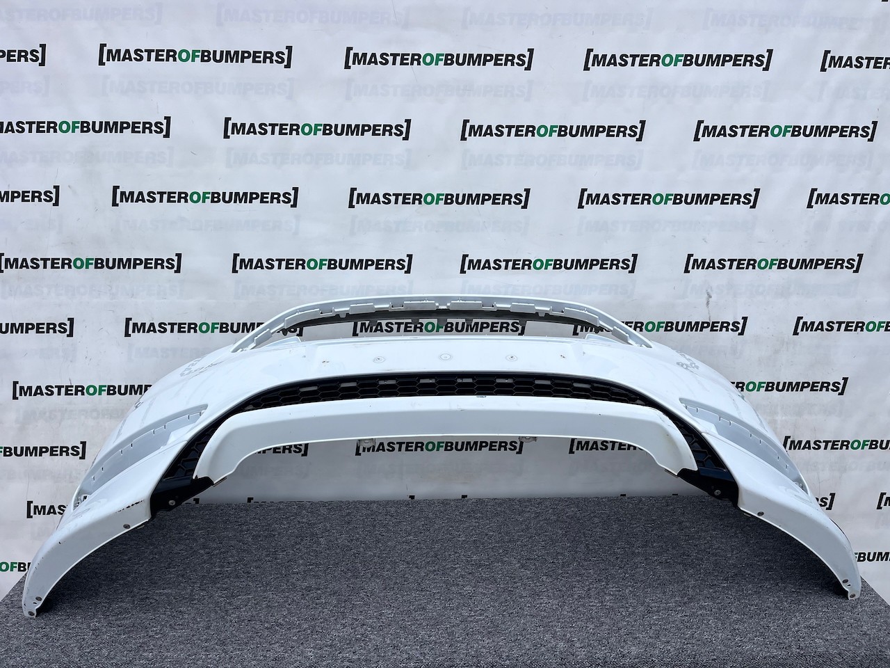 Ford Focus St Line Zetec S Hatchbac 2015-2018 Front Bumper No Pdc Genuine [f703]