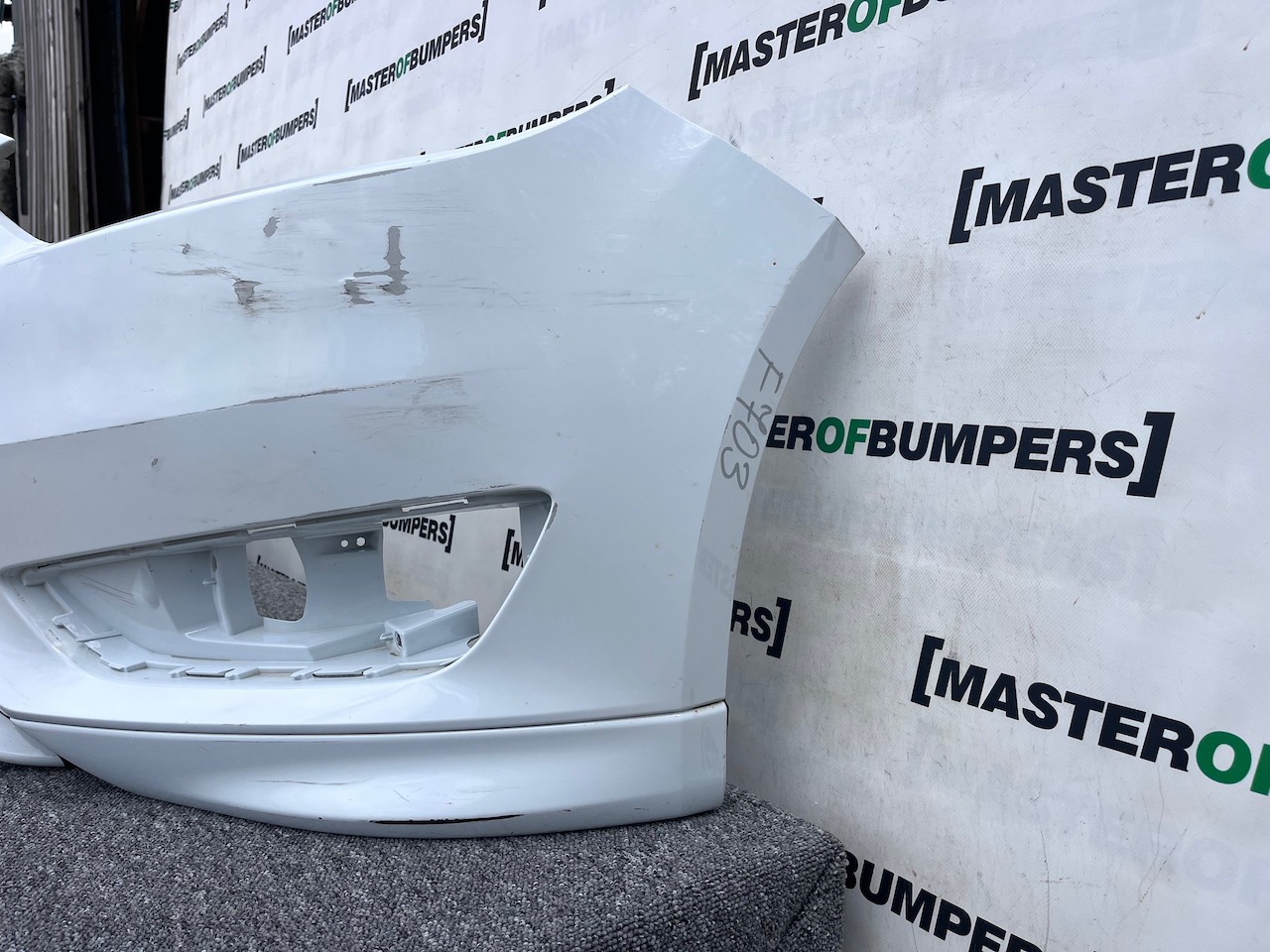 Ford Focus St Line Zetec S Hatchbac 2015-2018 Front Bumper No Pdc Genuine [f703]