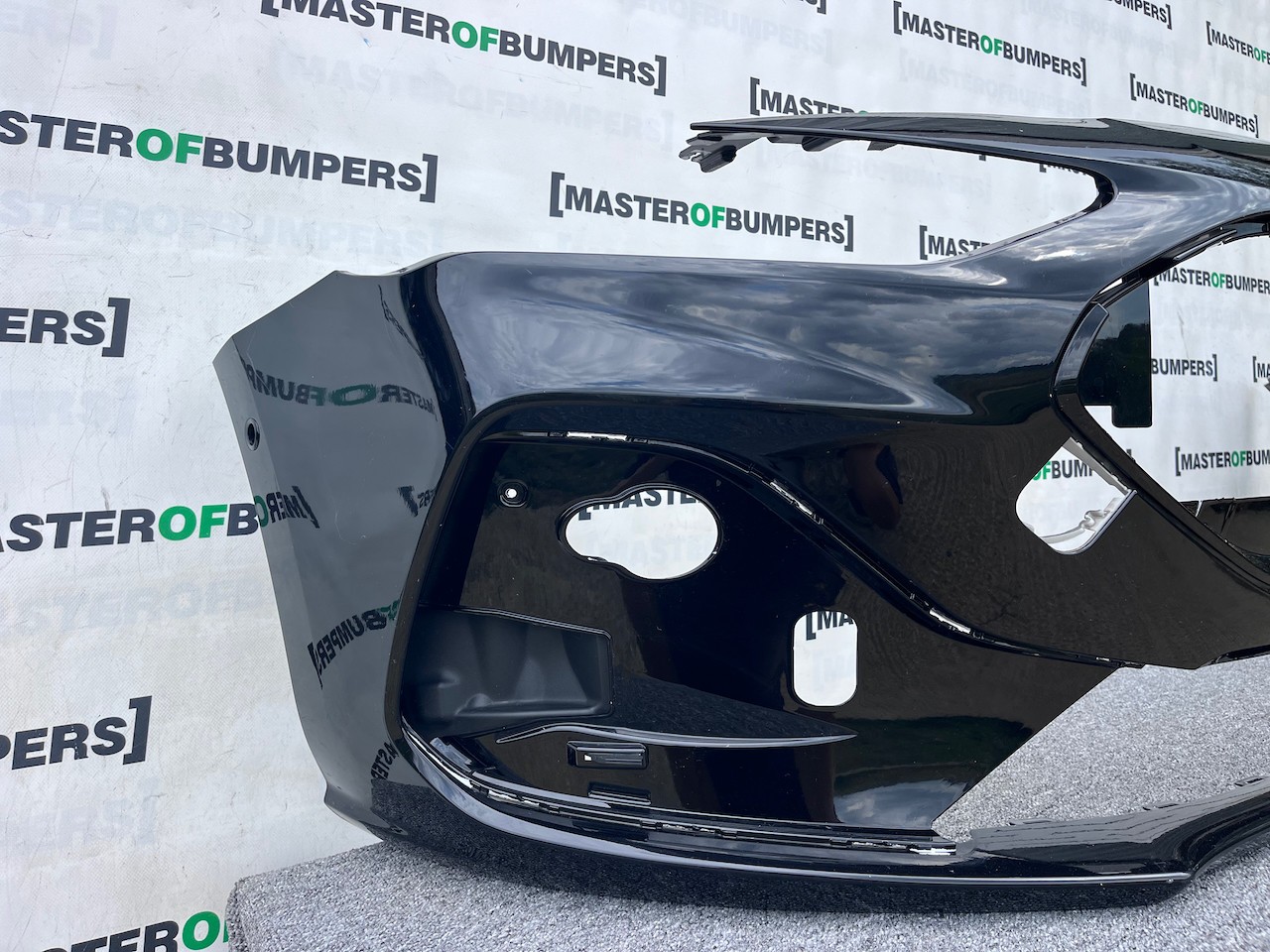 Ford Focus St Line Hatchback Lift 2023-on Front Bumper 6 Pdc Genuine [f713]