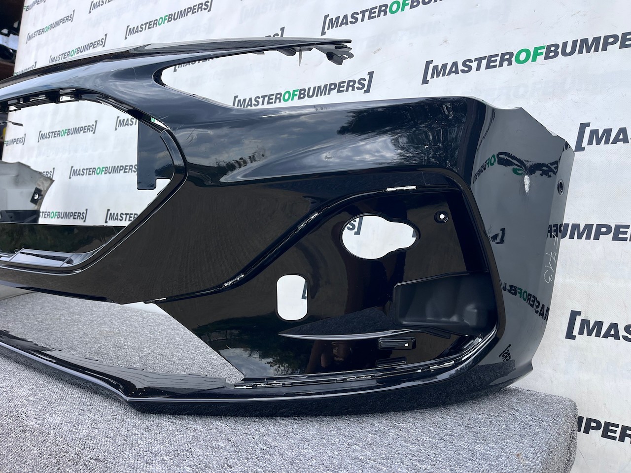 Ford Focus St Line Hatchback Lift 2023-on Front Bumper 6 Pdc Genuine [f713]