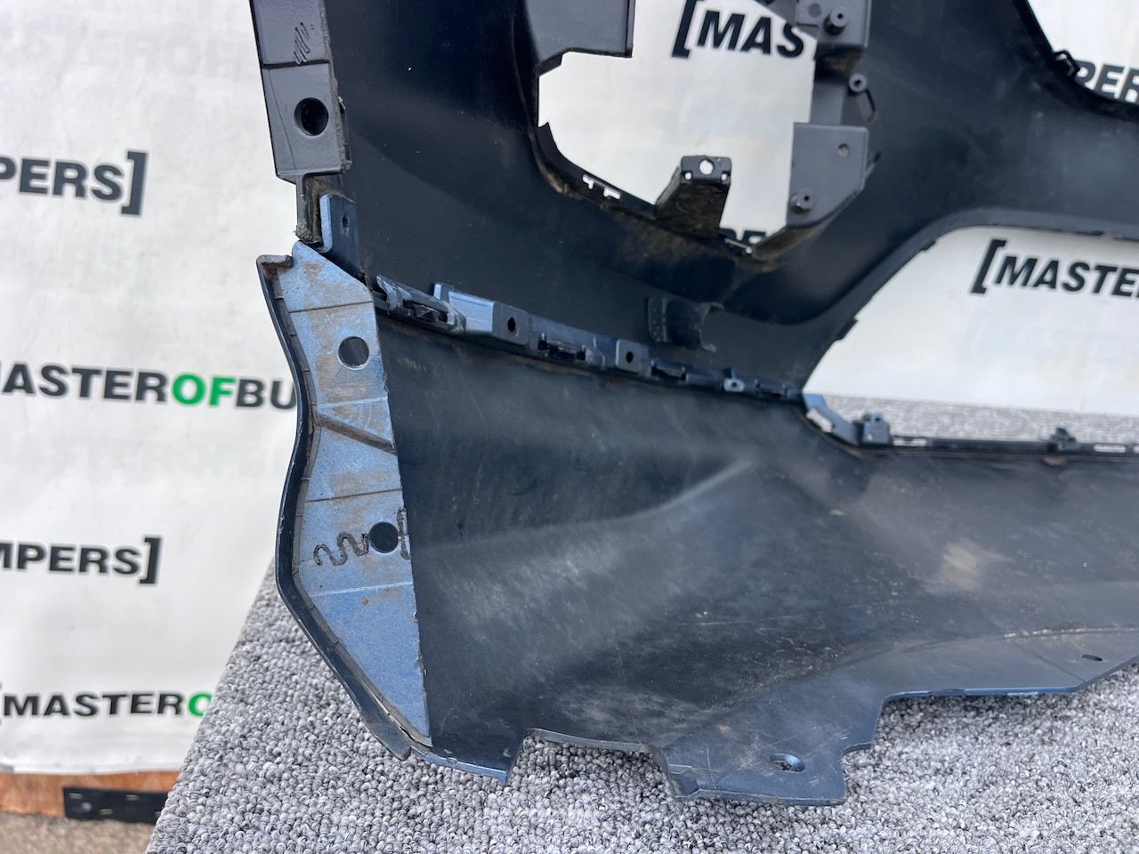 Ford Kuga St Line Mk2 Lift 2017-2020 Front Bumper 4 Pdc No Jets Genuine [f718]