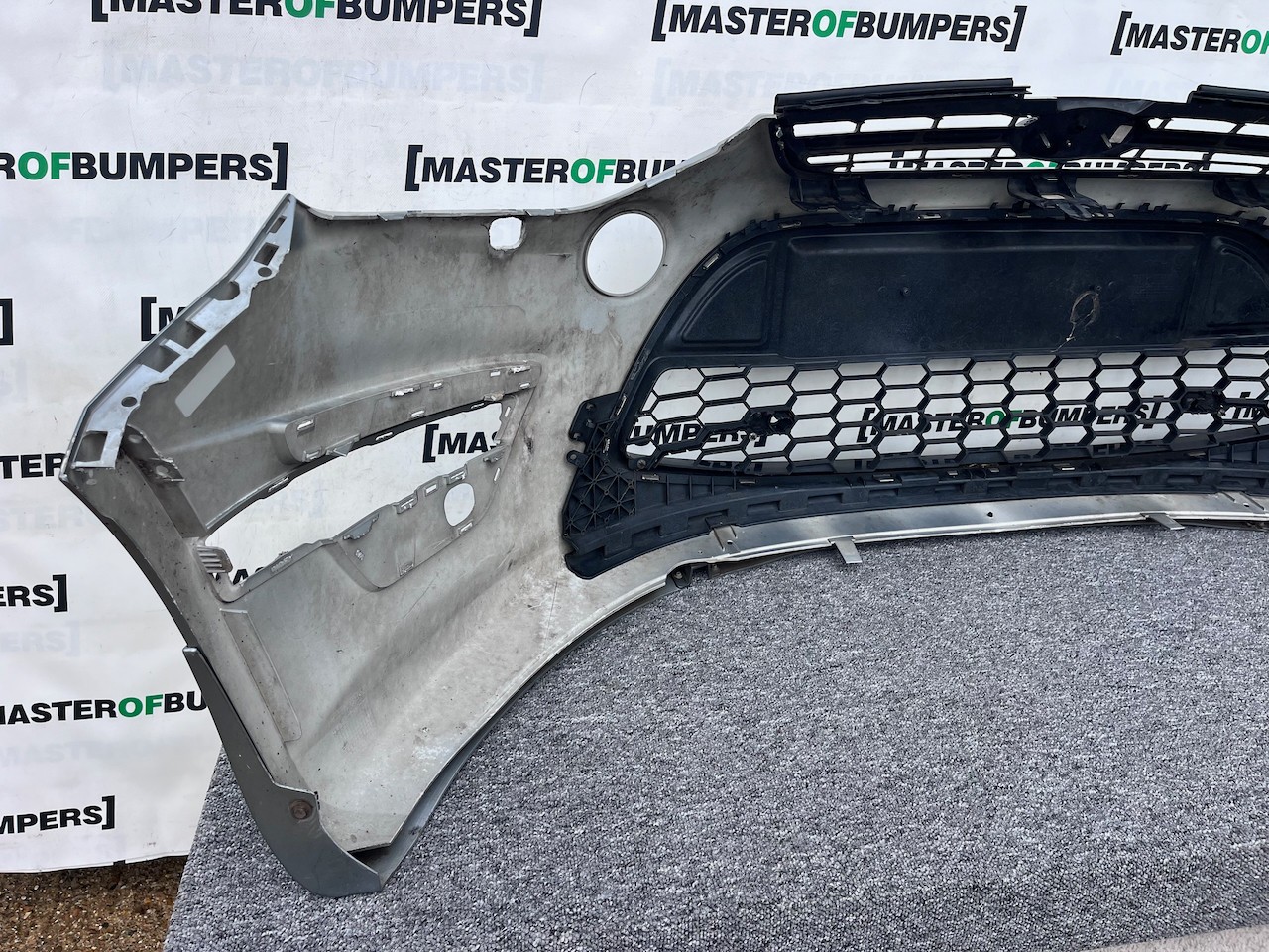 Ford S Max Titanium St Line Lift 2010-2014 Front Bumper 4 Pdc Genuine [f737]